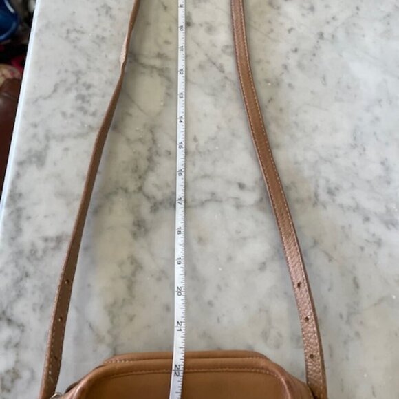 COACH Vintage British Tan Classic Kit Camera Crossbody Purse - Picture 15 of 16